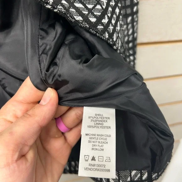 Chadwicks Black and White Plaid Blazer - Picture 3 of 8